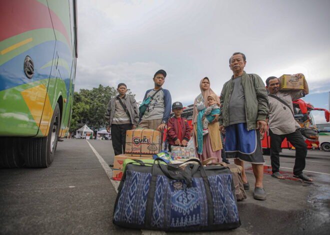 Disdukcapil Kota Bandung Gelar Imbauan Simpatik di Pintu Kedatangan