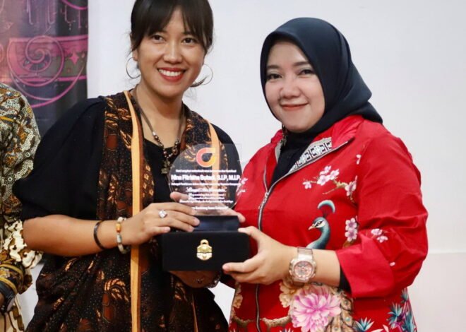Nina Fitriana: Karakter Kuat Perempuan Sebagai Penggerak Perubahan Era Moderen