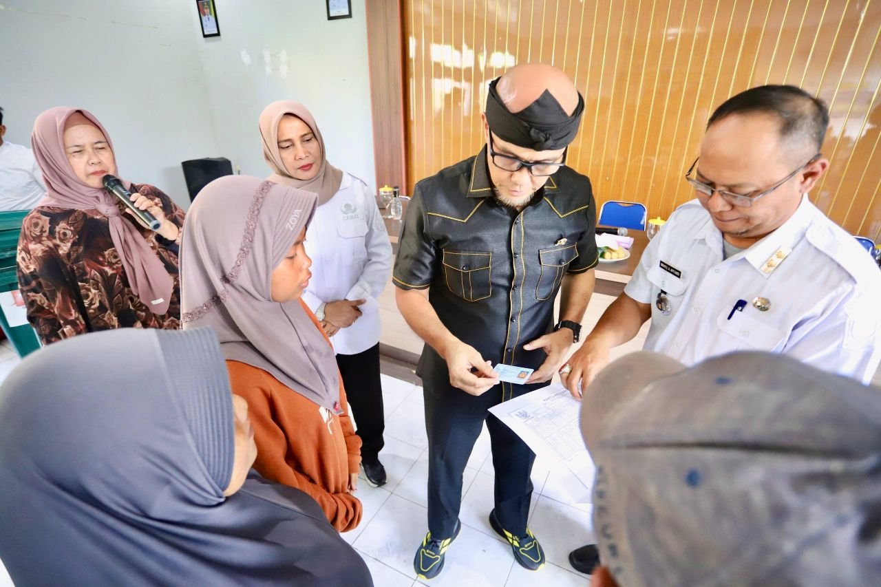 Kang Edwin Senjaya Bantu Sarana Olahraga hingga Sekolah Anak Kurang Mampu di Margasari