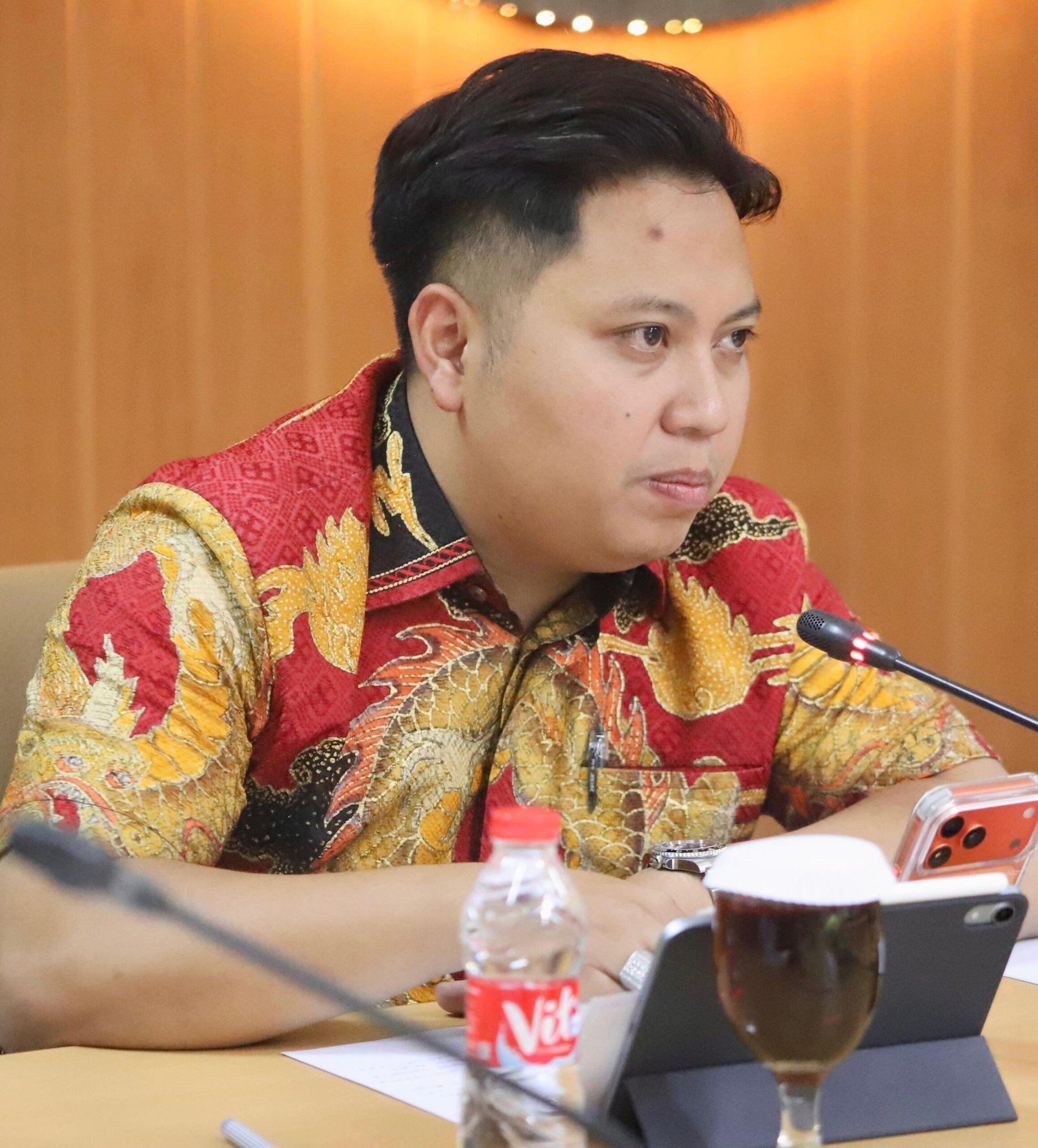 Radea: Penggunaan Dokumen Ganda Hambat Smart City dan Tingkatkan Timbulan Sampah di Kota Bandung