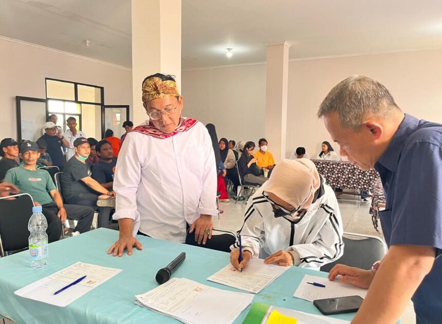 Korban Kebakaran SPBE Cimuning Bekasi Diberi Santunan BAZNAS Jabar